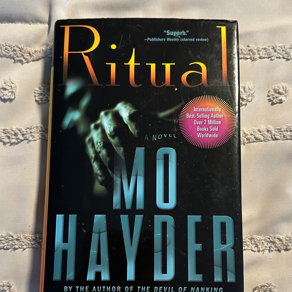 Ritual by Mo Hayder Hardcover Book